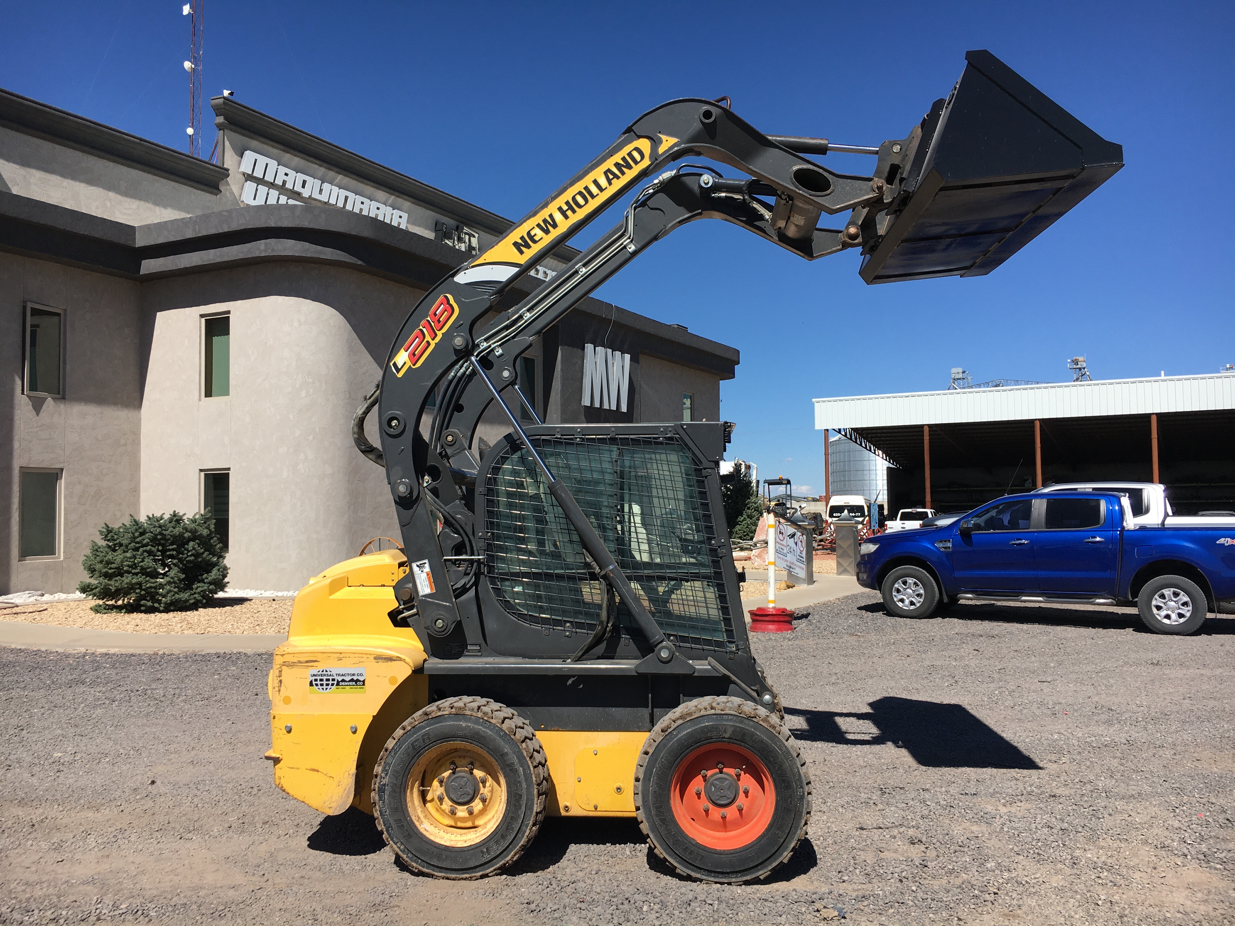 NEW HOLLAND L218